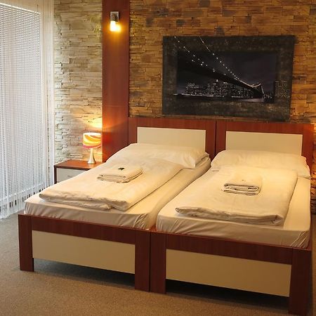 ברטיסלאבה Hotel 21 מראה חיצוני תמונה