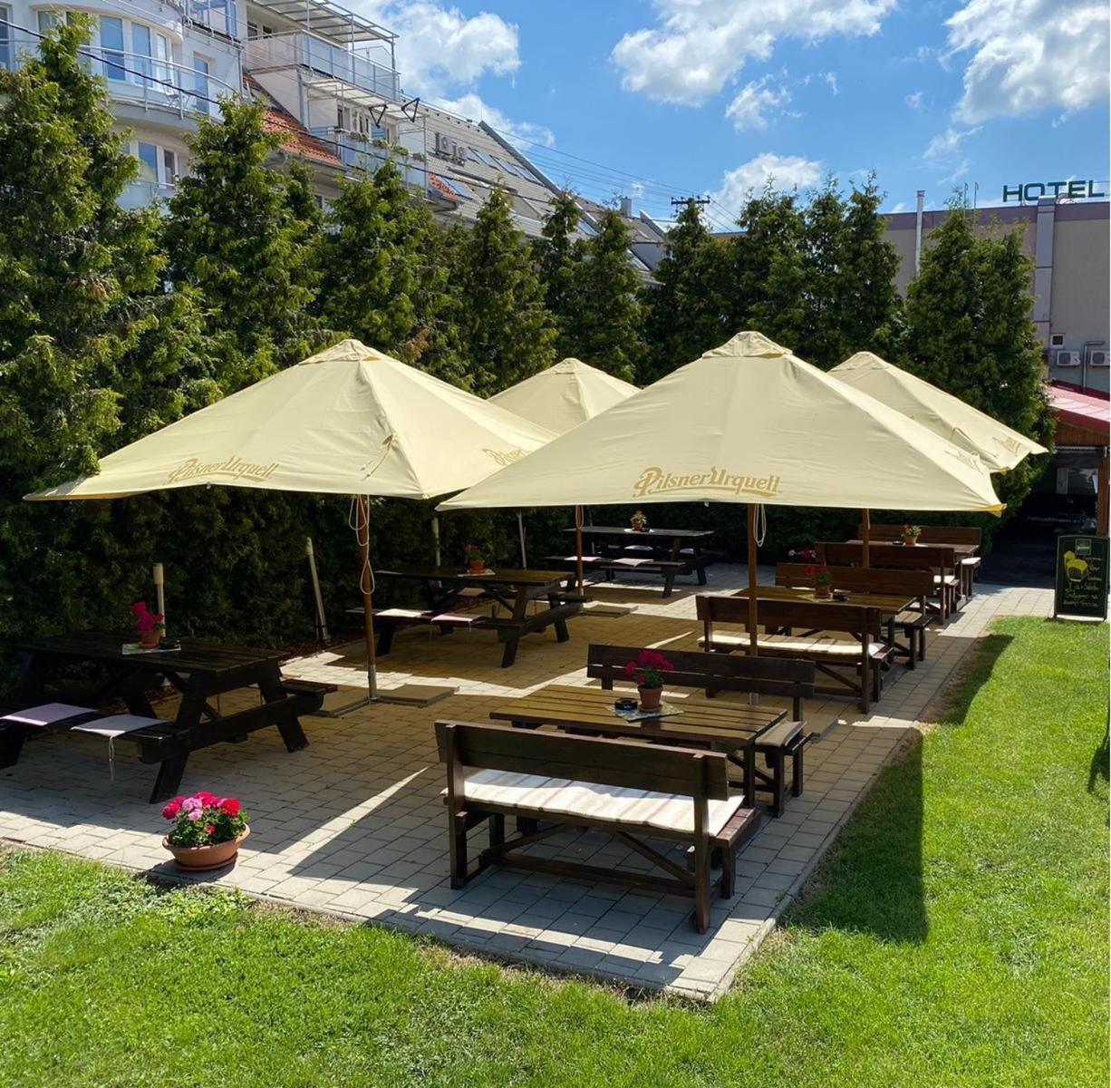 ברטיסלאבה Hotel 21 מראה חיצוני תמונה